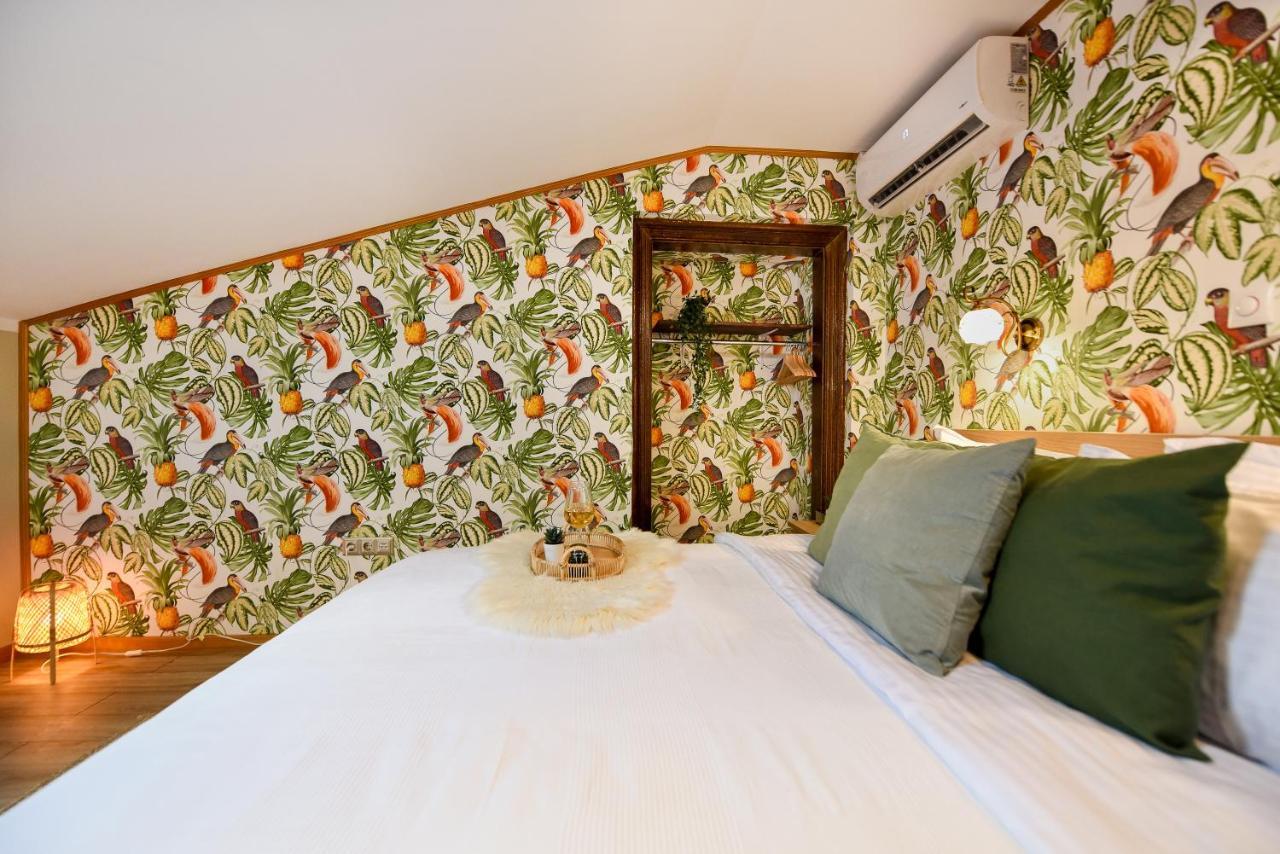 Plants Attic Studio - Best Location - Old Town Букурещ Екстериор снимка